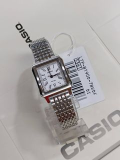 (Category: ) located in . Submitted by seikowatchfactory (Listing ID 1461244364, Image 1). Description: .