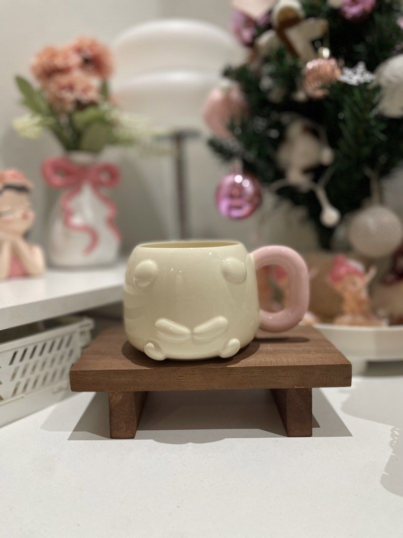Cat Mug (Category: Coffee & Tea Tableware) located in Quezon City. Submitted by mugs.meowph (Listing ID 1461277736, Image 1). Description: .