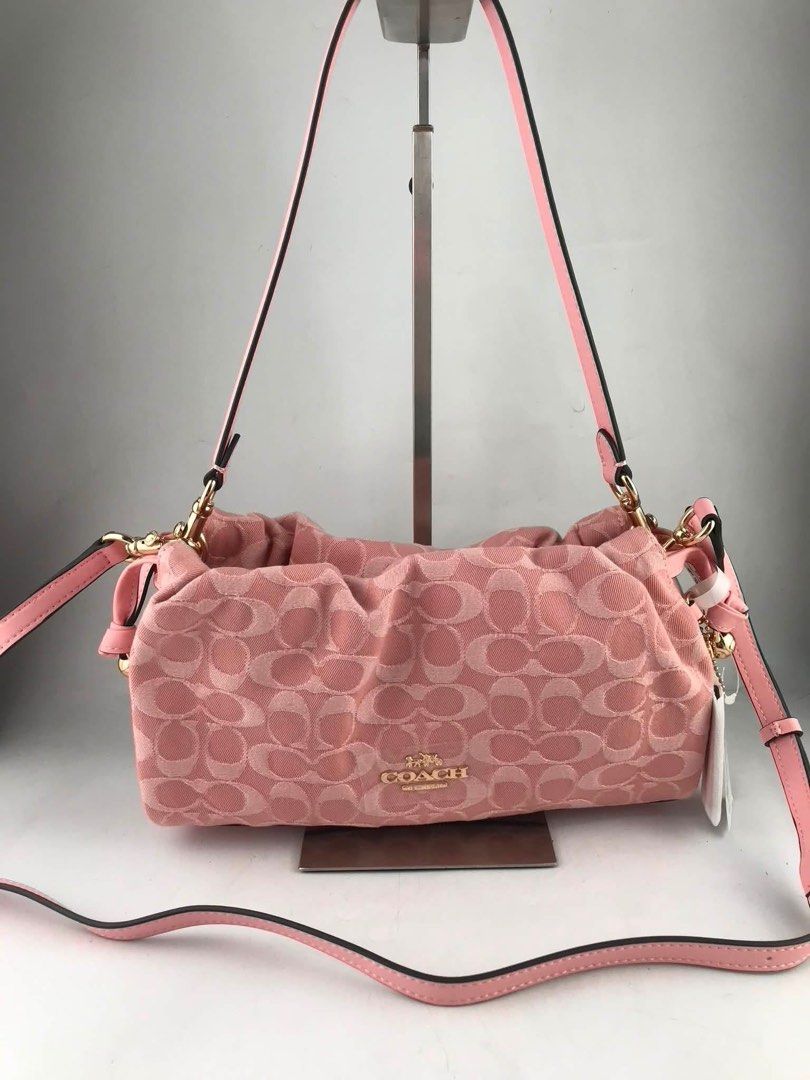 CCH FAYE CROSSBODY SMALL PNK (Category: Cross-body Bags) located in Manila. Submitted by Aki.s_Cart (Listing ID 1461322476, Image 3). Description: CCH Faye Crossbody Small Height 26cm x Width 15cm x Depth 7cm P2,300.
