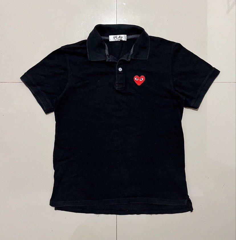 CDG Play Black Polo Shirt (Category: Tshirts & Polo Shirts ) located in Manila. Submitted by itemsby_jm (Listing ID 1461261868, Image 2). Description: ✨Cdg play polo shirt✨ • No major issue, needs washing only • Still in very good condition!! • 8.5-9/10 Color rate • Dimensions: 26×18 • NGA (Thrifted from japan 🇯🇵) Note: - Pics 2-4 are the actual pics - Cut washtag 💗 DM for any inquiries ☺️ 🛵 Mode of Shipping: lalamove/grab/angkas padala/j&t �