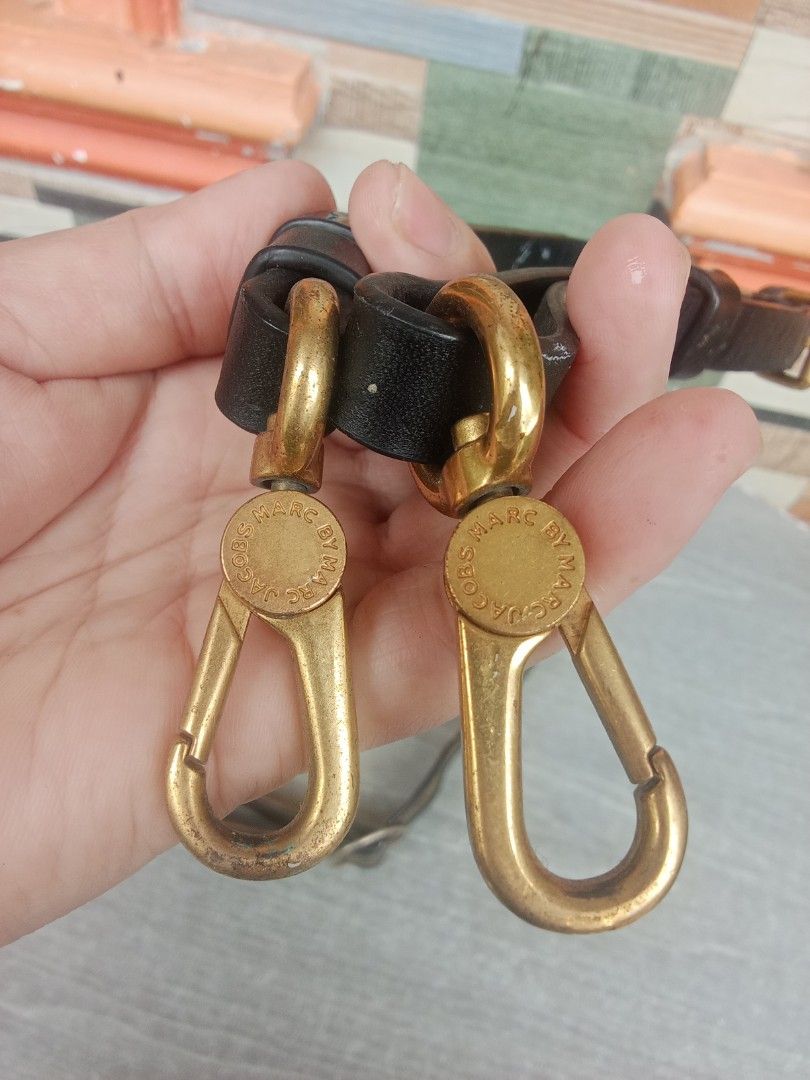 Celine Belt & mark Jacob strap (Category: Activewear) located in Bacoor. Submitted by aileen678s75866 (Listing ID 1461125575, Image 2). Description: .