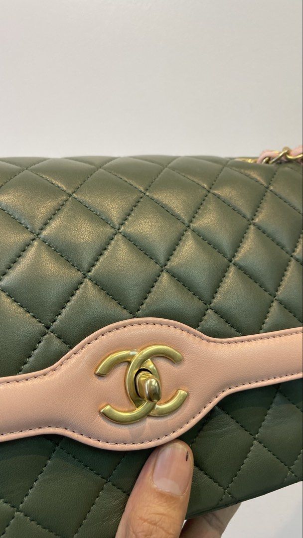Chanel Day medium green/pink flap bag (Category: Luxury Bags & Wallets) located in Manila. Submitted by luxemax_09 (Listing ID 1461165690, Image 3). Description: .