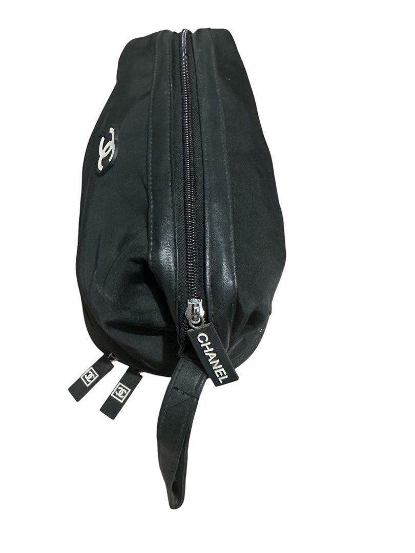 Channel Make up pouch (Category: Announcements) located in Butuan. Submitted by philcassiedyshopping (Listing ID 1461177034, Image 3). Description: wat u c is wat u get make up pouch suepr B .