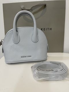 (Category: ) located in . Submitted by preloved.closet2 (Listing ID 1461127450, Image 1). Description: .