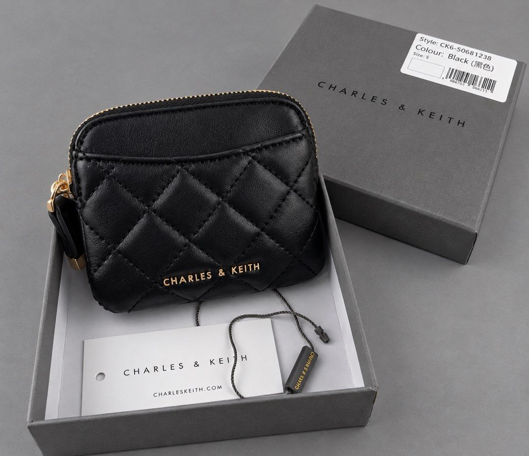 Charles & Keith Wallet (Category: Wallets & Card holders) located in Binan City. Submitted by pinkykeenshop (Listing ID 1461188564, Image 1). Description: .