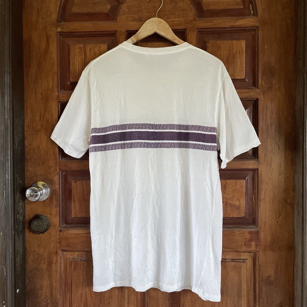 Christian dior Shirt (Category: Luxury Apparel) located in Talavera. Submitted by thr1ftyren (Listing ID 1461184676, Image 2). Description: Size Large to XL Dimes 22x29 Excellent condition No issues Mine 1k + sf Location nueva ecija .