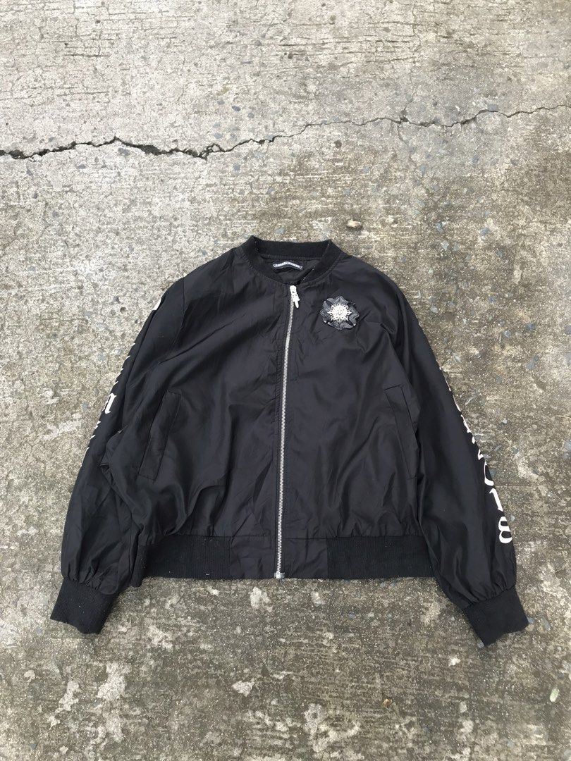 Chrome Hearts Bomber Jacket (Category: Coats, Jackets and Outerwear) located in Imus. Submitted by chararatzx. (Listing ID 1461273990, Image 2). Description: EXCELLENT CONDITION COLOR RATE 10/10 Dimes: Length 24 Width 19 .