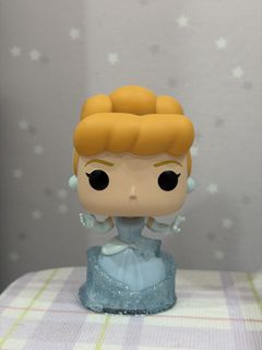 (Category: ) located in . Submitted by fashionista_queen (Listing ID 1461317367, Image 1). Description: .