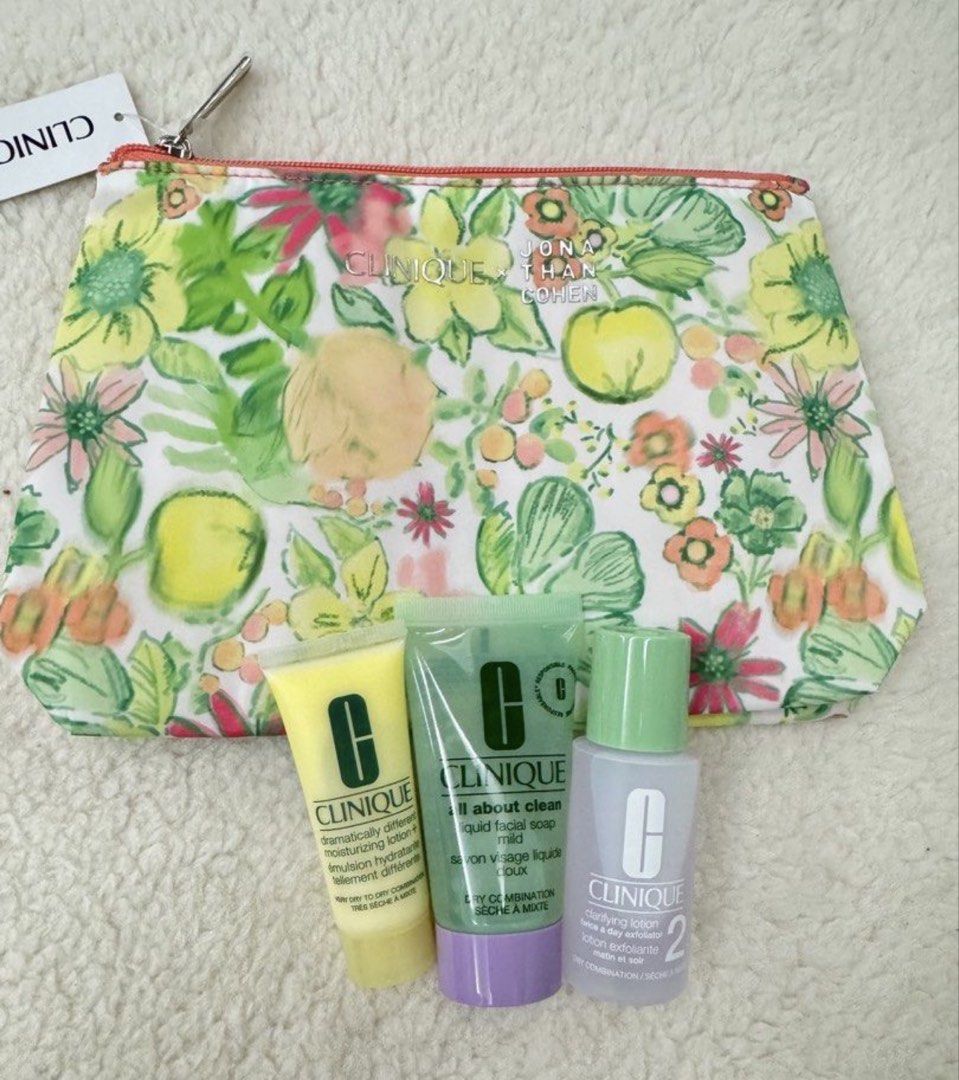 Clinique 3-step skincare set with pouch (Category: Face Care) located in Quezon City. Submitted by kisses14 (Listing ID 1461219665, Image 1). Description: 2 sets available Clinique 3 pcs set + pouch New, unopend, unused.
