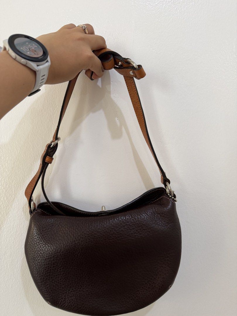 Coach Chelsea Bag (Category: Luxury Bags & Wallets) located in Manila. Submitted by escarchame98247 (Listing ID 1461162000, Image 1). Description: Pre-Loved Brown pebbled leather Coach Chelsea Hobo bag! Not OEM.
