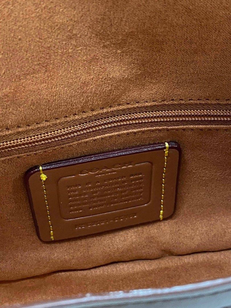 Coach Etta Flap Small (Category: Shoulder Bags) located in Binan City. Submitted by pinkykeenshop (Listing ID 1461286635, Image 3). Description: .