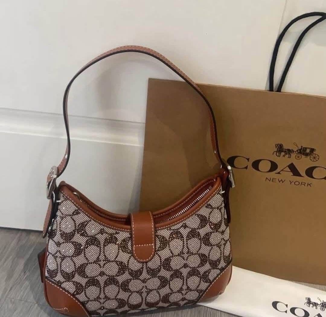 Coach Hampton Crystals (Category: Shoulder Bags) located in Binan City. Submitted by pinkykeenshop (Listing ID 1461277434, Image 3). Description: .