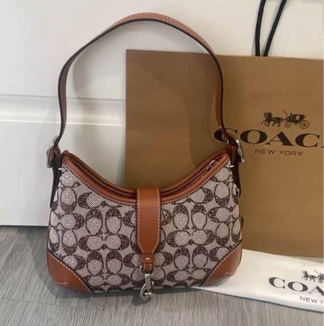Coach Hampton Crystals (Category: Shoulder Bags) located in Binan City. Submitted by pinkykeenshop (Listing ID 1461277434, Image 2). Description: .
