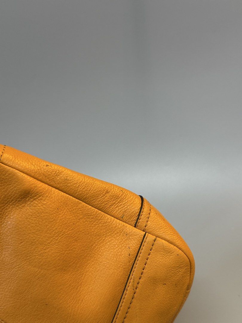 Coach hobo bag (Category: Shoulder Bags) located in Cebu City. Submitted by ricahsukaybags_2017 (Listing ID 1461245488, Image 3). Description: Coach hsndbag/shoulder bag Ganda pure genuine leather very soft. Sign of used only no major flaw.