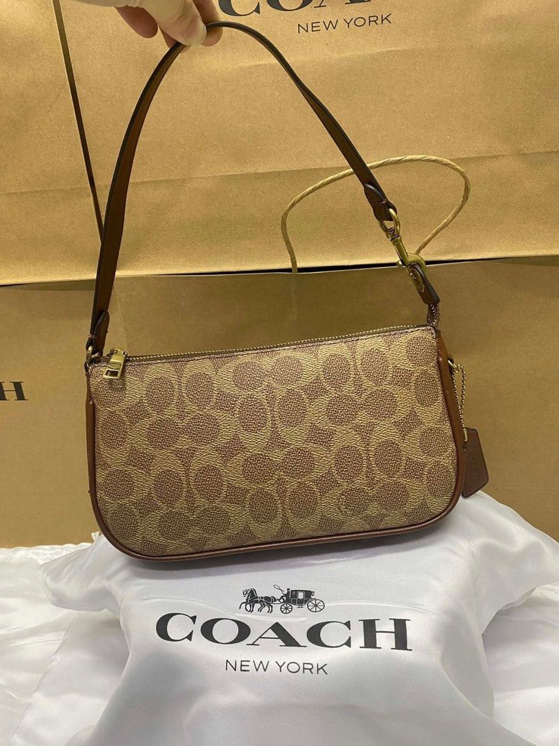 Coach Plaza (Category: Shoulder Bags) located in Binan City. Submitted by pinkykeenshop (Listing ID 1461277056, Image 1). Description: .