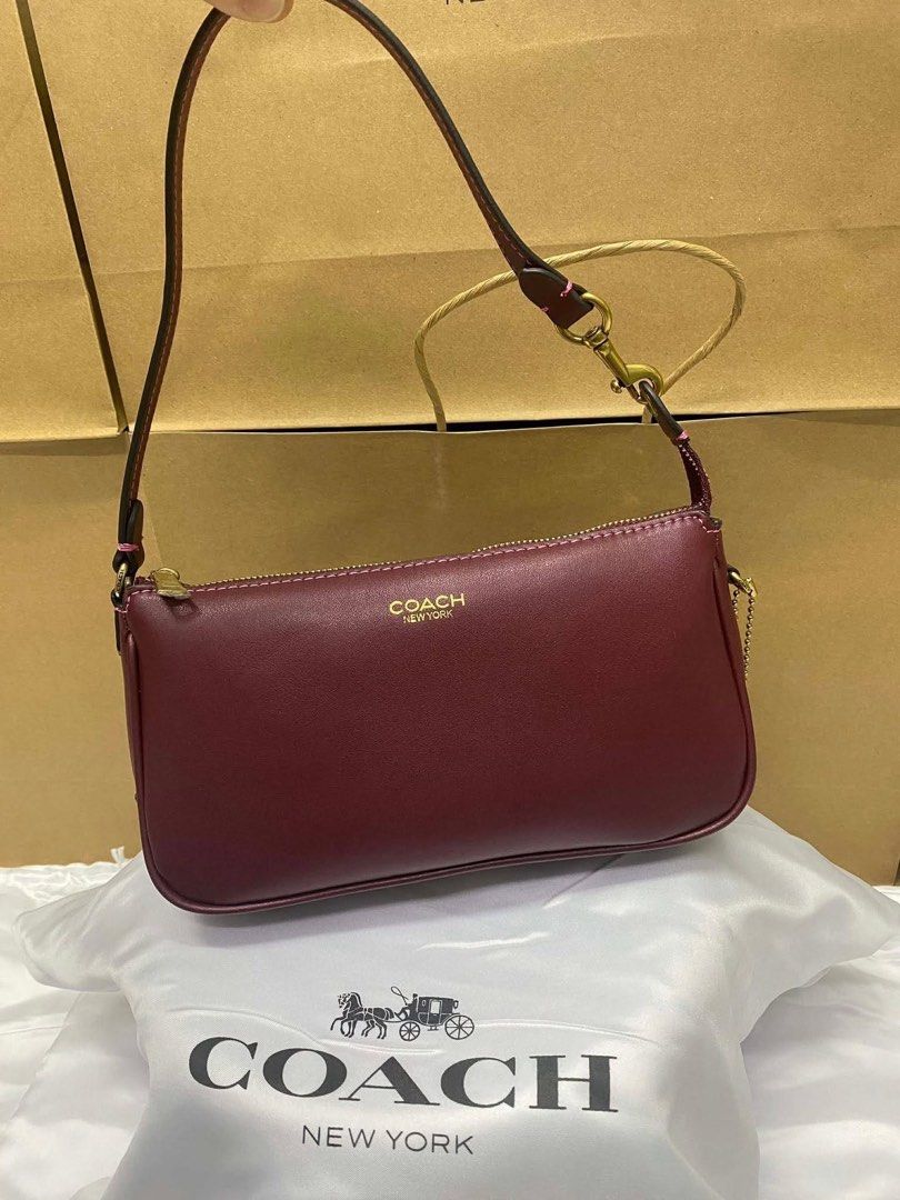 Coach Plaza (Category: Shoulder Bags) located in Binan City. Submitted by pinkykeenshop (Listing ID 1461277115, Image 1). Description: .