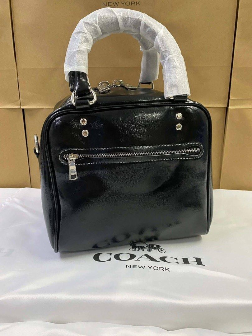 Coach Rogue Cube (Category: Shoulder Bags) located in Binan City. Submitted by pinkykeenshop (Listing ID 1461277754, Image 3). Description: .