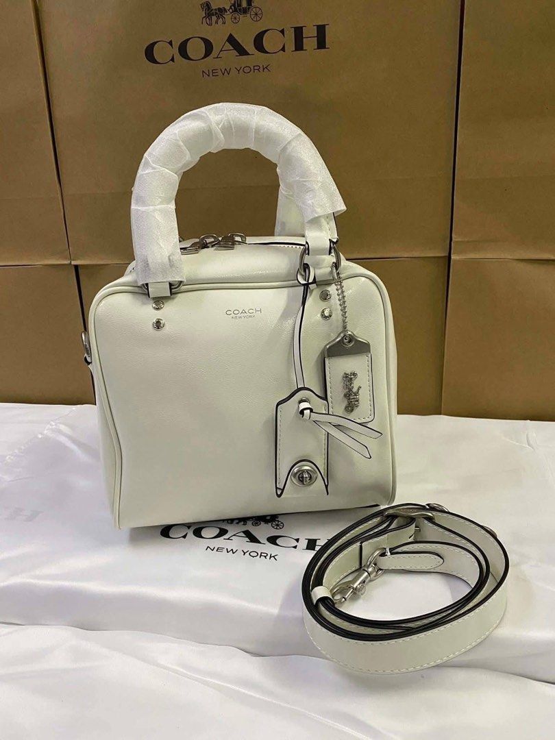 Coach Rogue Cube (Category: Shoulder Bags) located in Binan City. Submitted by pinkykeenshop (Listing ID 1461277854, Image 1). Description: .