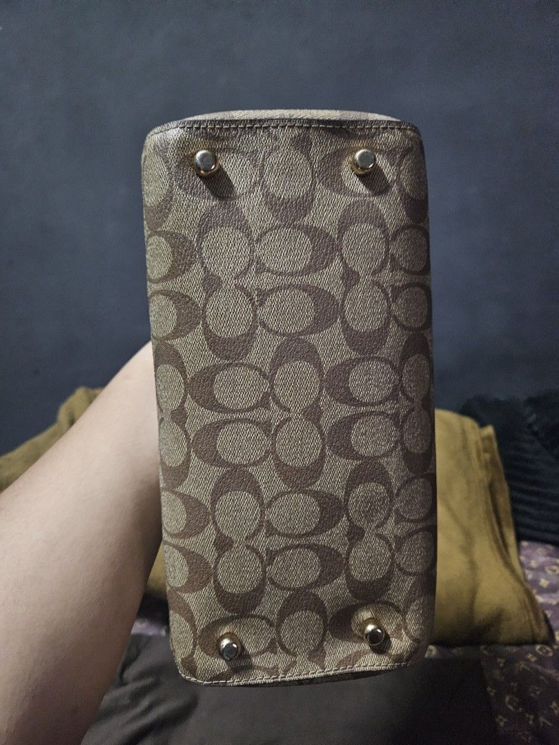 Coach Rowan - Khaki Brown (Category: Luxury Bags & Wallets) located in Angono. Submitted by juleespreloved (Listing ID 1435074326, Image 3). Description: Authentic Coach Rowan - Regular size - Khaki-Brown Color - Comes with original hangtag and strap Message me! 😊.