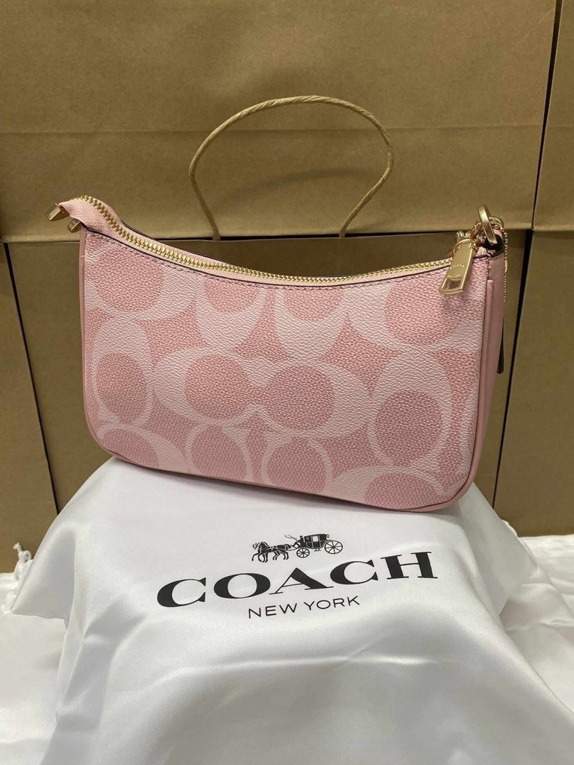 Coach Teri (Category: Shoulder Bags) located in Binan City. Submitted by pinkykeenshop (Listing ID 1461276338, Image 3). Description: .