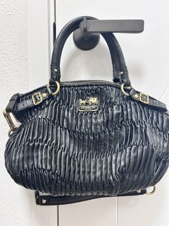 （分類：）位於 。 由 khloe7 提交（商品編號 1461298533，圖片 1）。簡介： 。