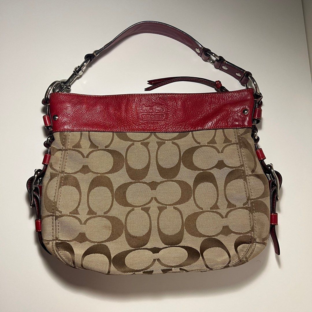 Coach Zoe Large Hobo Bag (Category: Luxury Bags & Wallets) located in Valenzuela. Submitted by shai.vd (Listing ID 1461121508, Image 2). Description: Coach Zoe Large Hobo Bag 🧸🍒 condition: excellent inclusions: plain dust bag, stickers ₱6,500 dm to purchase 💓.