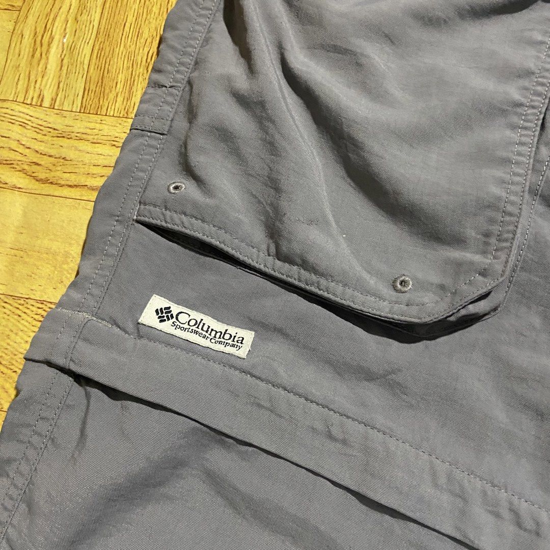 Columbia Convertible Pants (Category: Activewear) located in Dasmarinas. Submitted by thrift2gems (Listing ID 1461251190, Image 2). Description: Columbia Convertible Pants✨ -WIDTH: 36 -LENGTH: 40 -COLOR RATE: 9.5/10 -CONDITION: 9.5/10 -ISSUE: NONE.