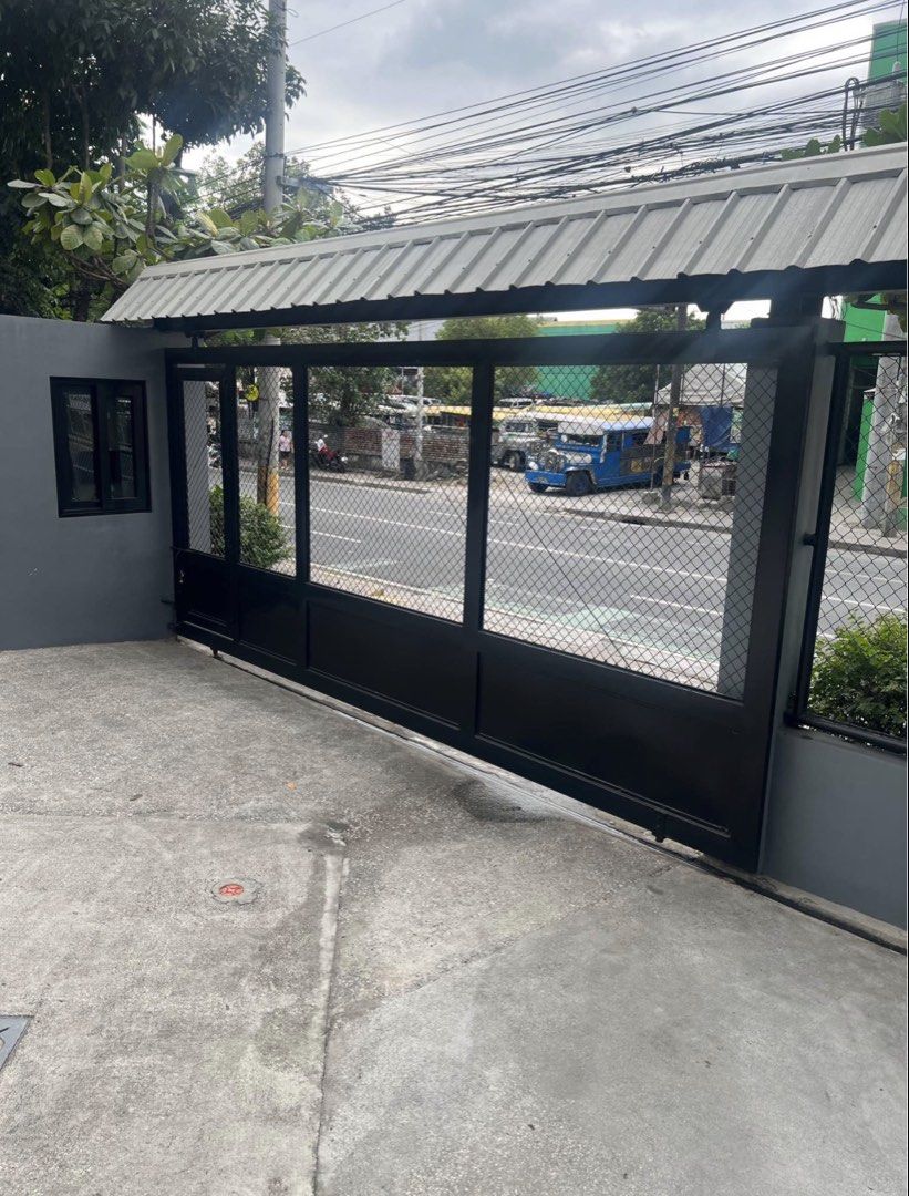 Commercial/ warehouse space in Makati For Lease (Category: Commercial) located in Manila. Submitted by ADB.Realtor (Listing ID 1461182021, Image 3). Description: COMMERCIAL WAREHOUSE / OFFICE SPACE FOR LEASE 📍 JP Rizal, Makati City Near South Luzon Expressway (SLEX) Floor Area: 902 SQM Rental Rate: ₱800/SQM Negotiable upon viewing Secure a spacious and functional ground-floor office/warehouse space strategically located in Makati, with convenien