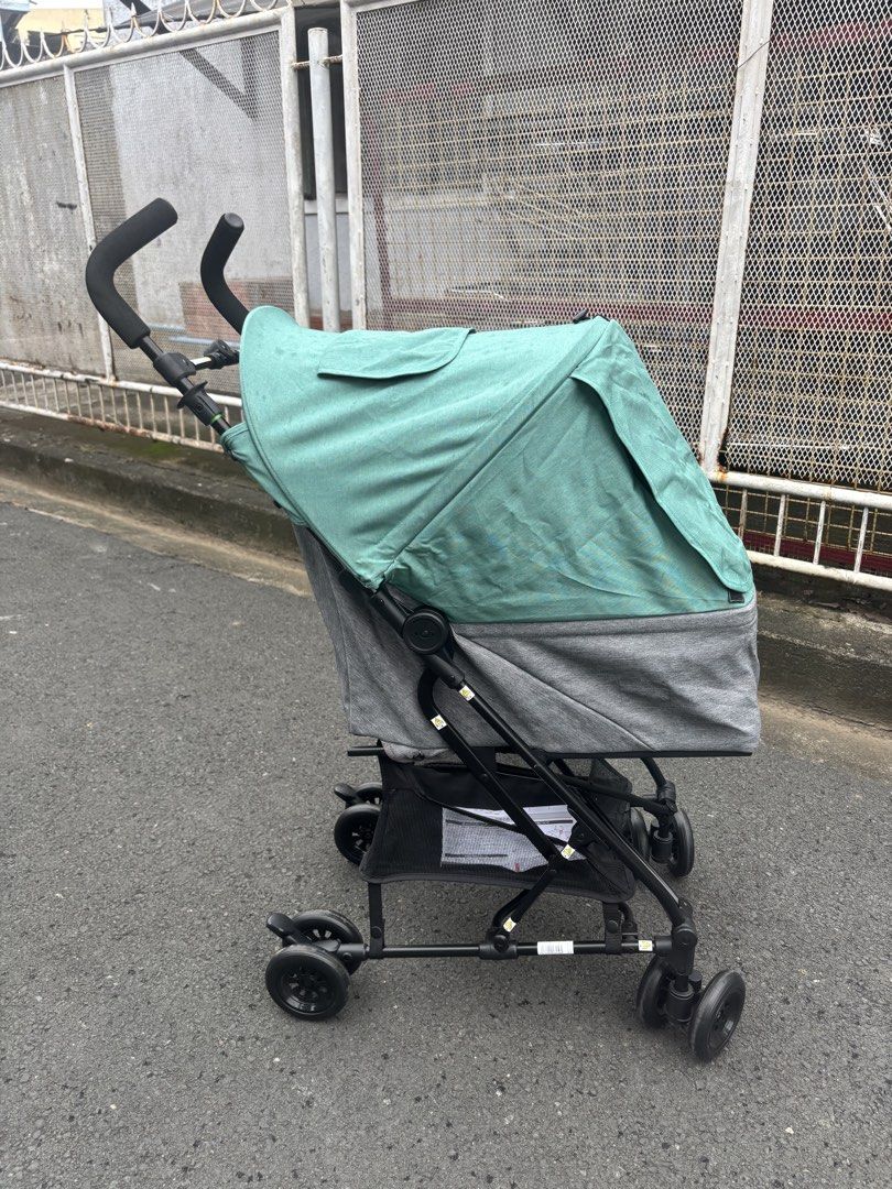 Compet Pet Stroller (Category: Homes & Other Pet Accessories) located in Calamba. Submitted by moochiebabystuff2 (Listing ID 1461153295, Image 1). Description: JAPAN SURPLUS CALAMBA LAGUNA LOCATION PICK UP / LALAMOVE PIN ADD: MOOCHIE BABY STUFF JAPAN SURPLUS FARCONVILLE CALAMBA GOOD CONDITION 2000 pesos Thankyou ♥️.