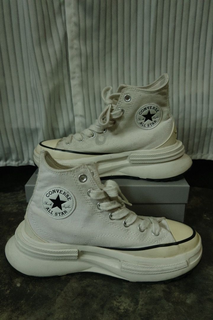 CONVERSE RUN STAR LEGACY (Category: Sneakers) located in Mansalay. Submitted by czarithrift2.0 (Listing ID 1461236992, Image 1). Description: CONVERSE RUN STAR LEGACY condition: 9/10 - authentic - no flaws, needs cleaning only - size 39 | 24.5cm .