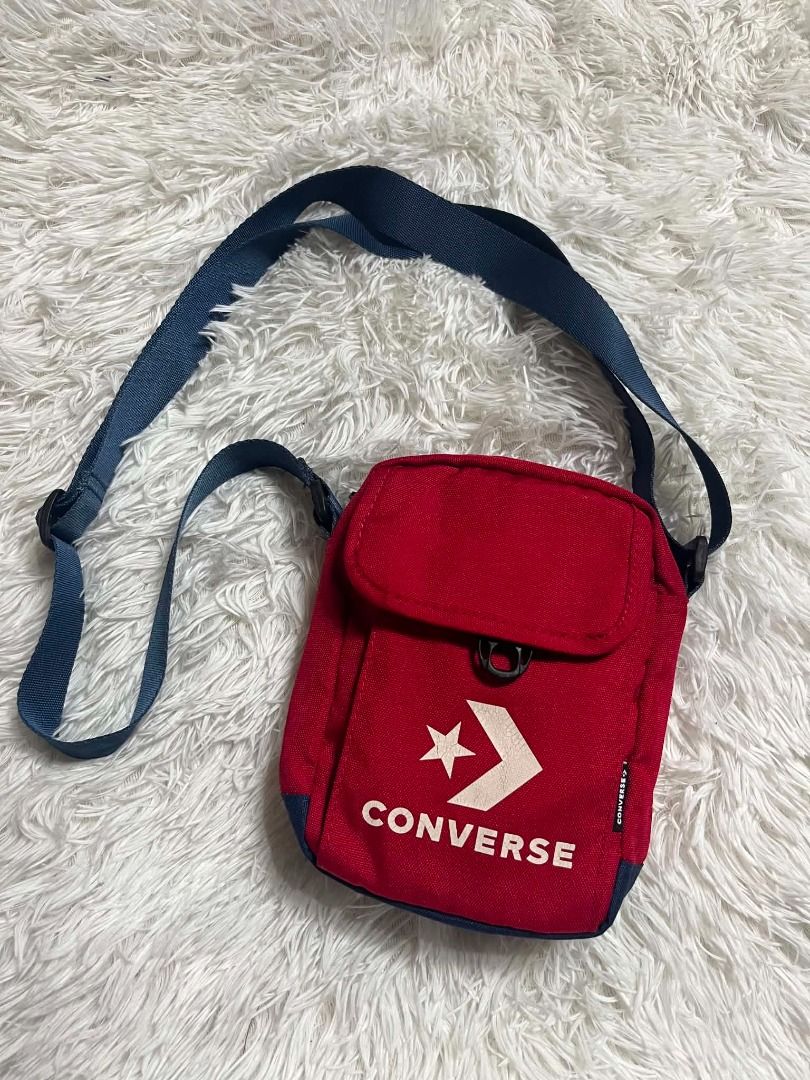 Converse Sling Bag (Category: Sling Bags) located in Manila. Submitted by senggggg. (Listing ID 1461300694, Image 2). Description: good condition working zip minimal sign of use .