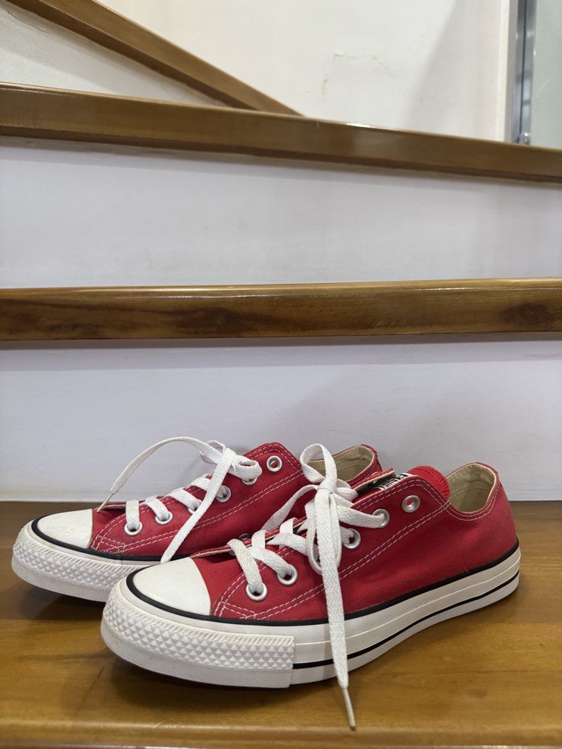 Converse W8 (Category: Sneakers) located in Manila. Submitted by hachiichii617 (Listing ID 1461293269, Image 2). Description: .