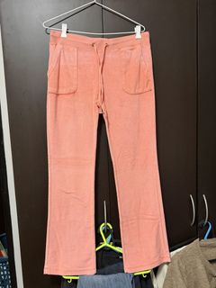 (Category: ) located in . Submitted by ml.closet (Listing ID 1461260190, Image 1). Description: .