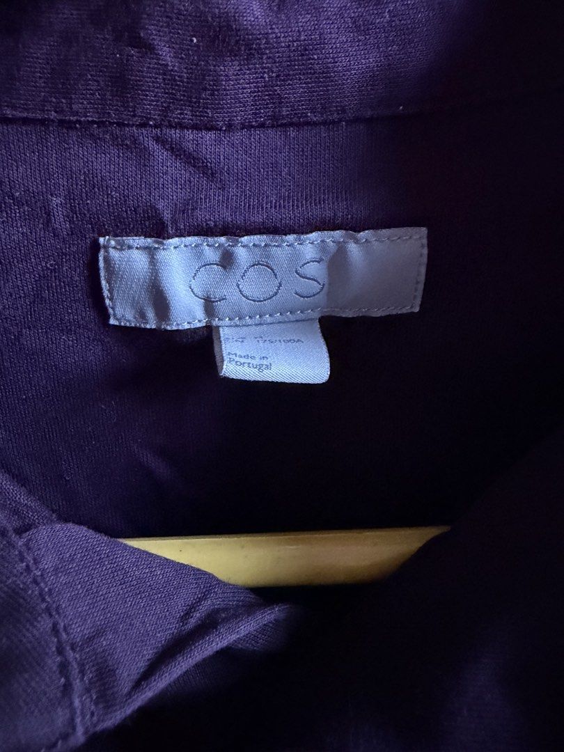 COS dark purple polo longsleeves (Category: Coats, Jackets and Outerwear) located in Santa Maria. Submitted by sxkxrx (Listing ID 1461321912, Image 2). Description: branded COS not faded all buttons working no flaws size S NEED STEAM/IRON LANG.