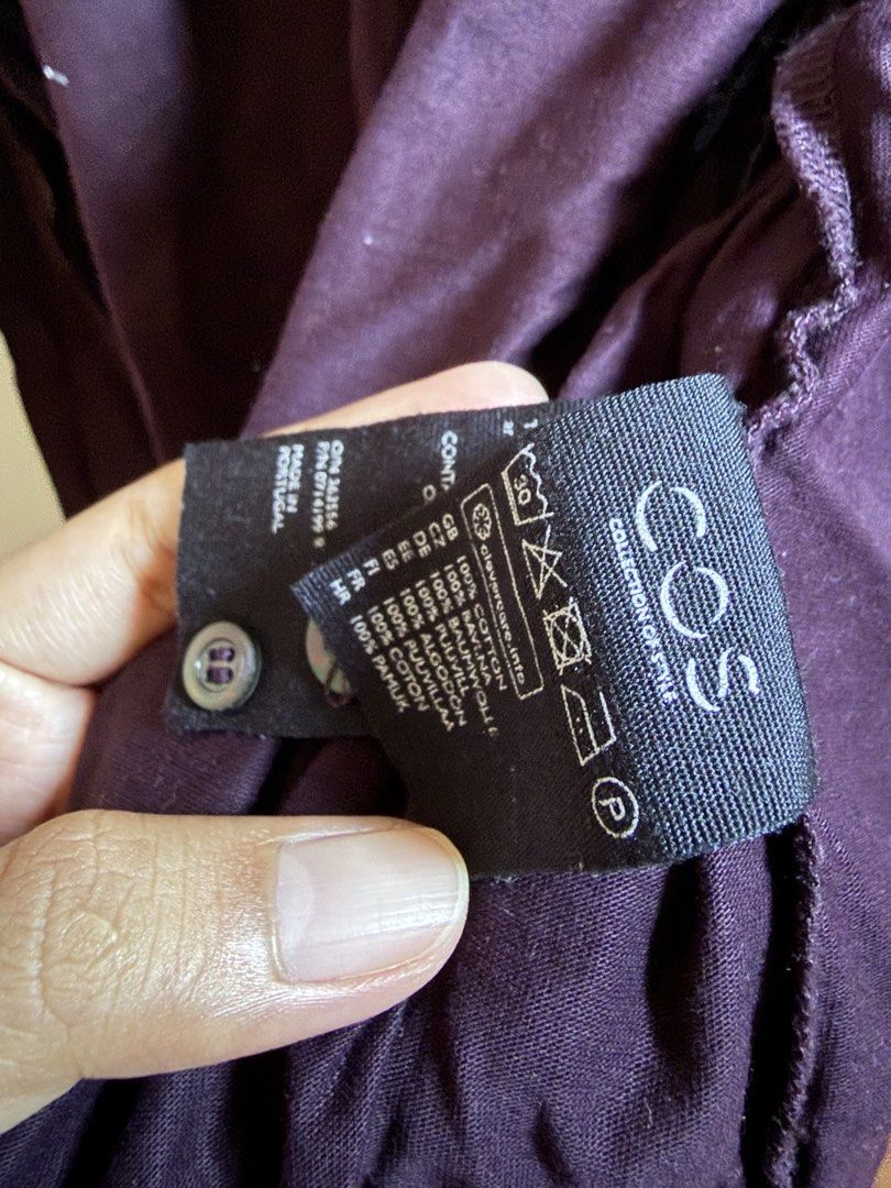 COS dark purple polo longsleeves (Category: Coats, Jackets and Outerwear) located in Santa Maria. Submitted by sxkxrx (Listing ID 1461321912, Image 3). Description: branded COS not faded all buttons working no flaws size S NEED STEAM/IRON LANG.