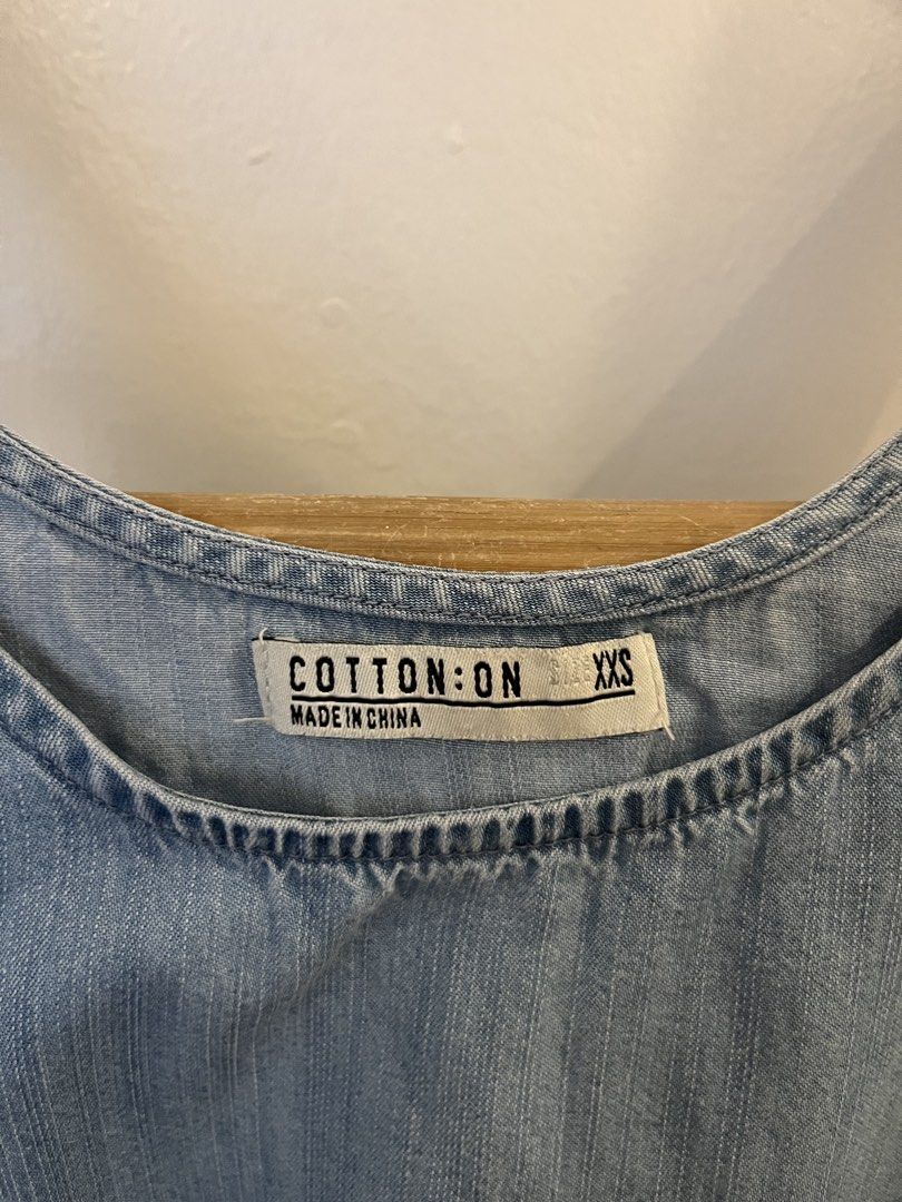 Cotton on denim (Category: Sleeveless) located in Rizal. Submitted by jn_mdl (Listing ID 1461222487, Image 3). Description: Can fit up to small.
