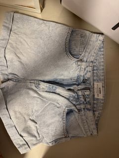 (Category: ) located in . Submitted by hhellohellohi (Listing ID 1461281563, Image 1). Description: .