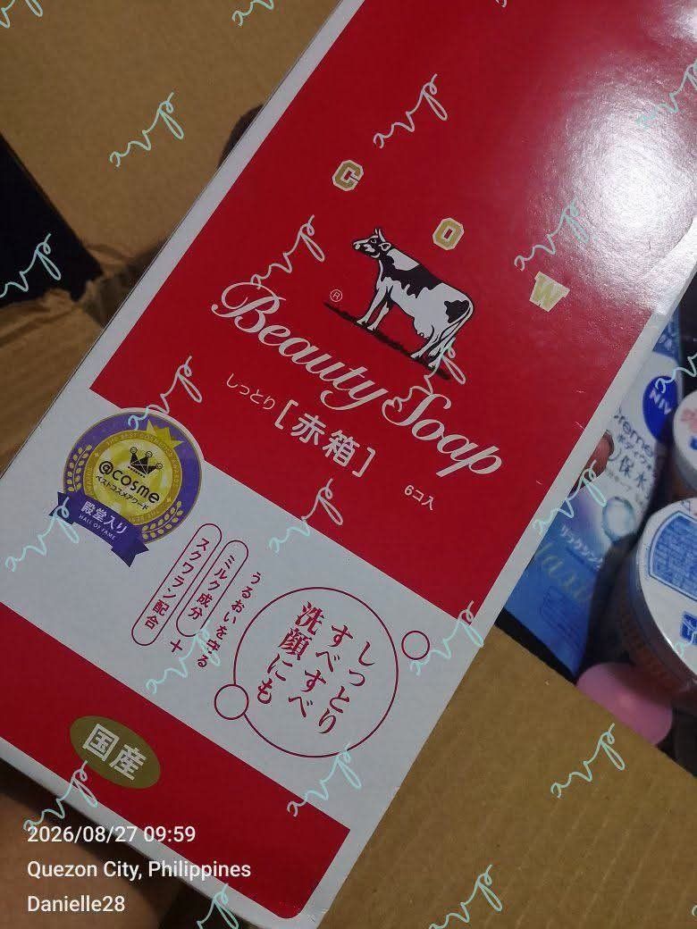 Cow Beauty Soap (Category: Bath) located in Quezon City. Submitted by annarosep (Listing ID 1461271780, Image 2). Description: 6 pieces per box - ₱375 1 piece Blue - ₱75 1 piece Red - ₱65.