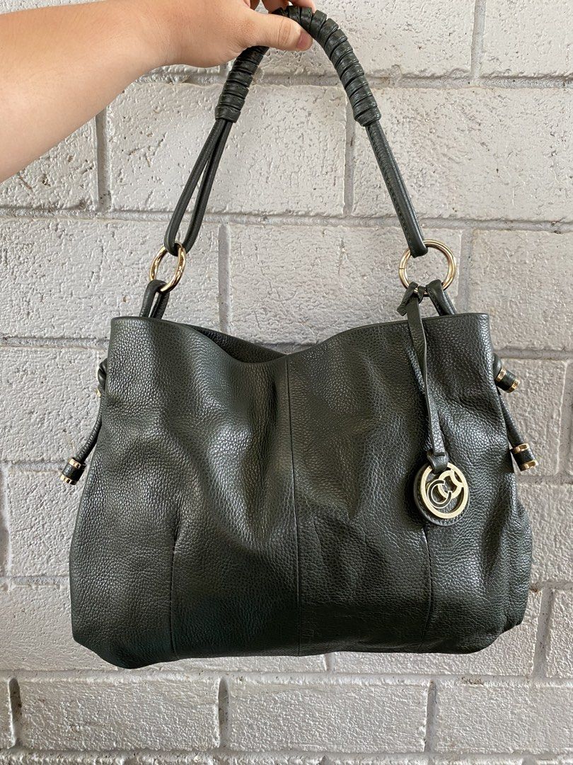 Crocodile Ladies Hobo/Shoulder Bag (Category: Shoulder Bags) located in Molave. Submitted by thrifthauls (Listing ID 1461204610, Image 1). Description: Genuine leather. No other issues other than faded and scratched hardwares. Signs of use lang. RFS: Decluttering Loc: Zamboanga del Sur, Mindanao .