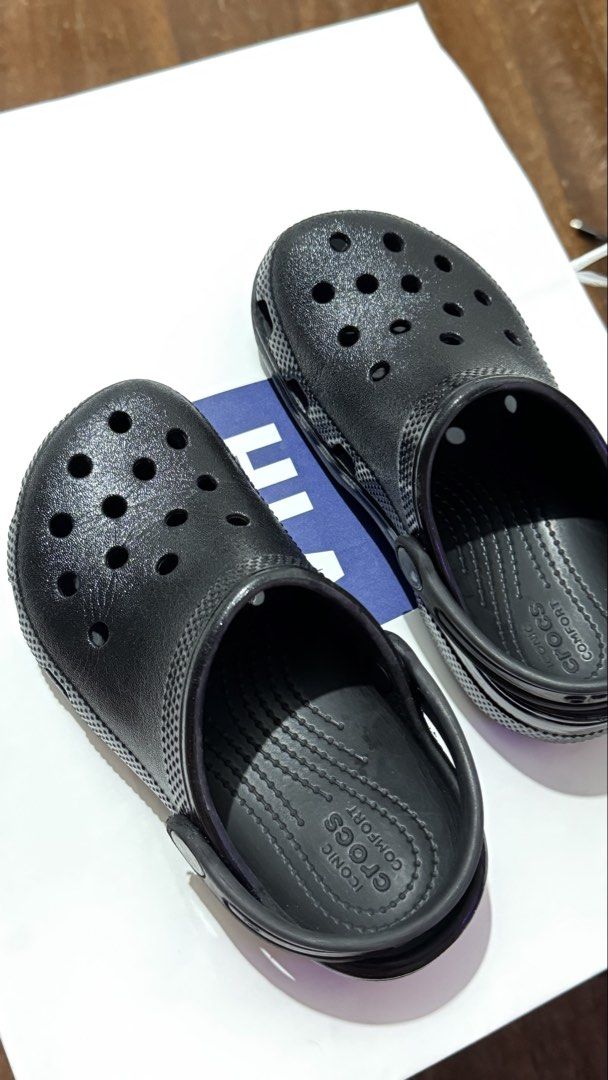 Crocs Classic I Am Bat Clogs Black (Category: Slippers & Slides) located in Pasig City. Submitted by goodbuy_02 (Listing ID 1461317800, Image 1). Description: - Black Crocs with unique bat wing design (Wala pong fake nito kasi limited ed siya) - C13 - RFS: Di na msyadong kasya pag dating ng PH - Slightly negotiable - pwede COD via lalamove.