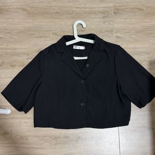 (Category: ) located in . Submitted by pl.closet (Listing ID 1461165421, Image 1). Description: .