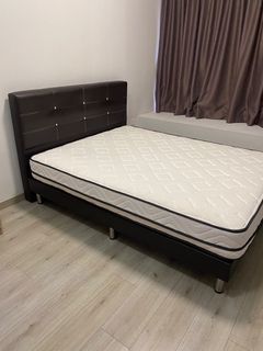 (Category: ) located in . Submitted by blooopcloset (Listing ID 1461280110, Image 1). Description: .