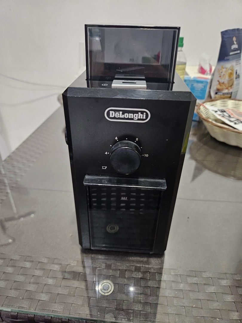 DeLonghi Coffee Machine with Grinder and Accessories (Category: Coffee Machines & Makers) located in Imus. Submitted by pauladdp (Listing ID 1461116105, Image 2). Description: ☕ FOR SALE: De’Longhi Combi Coffee Maker + De’Longhi Burr Grinder — ₱16,000 TAKE ALL Selling my De’Longhi Combi Coffee Maker + De’Longhi Burr Grinder as a SET ONLY. Perfect for anyone looking to build a complete home coffee setup without having to buy the accessories separa