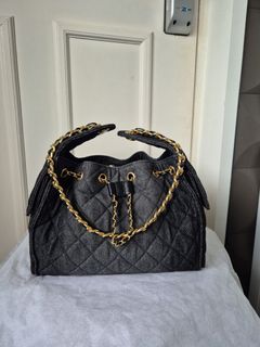(Category: ) located in . Submitted by bebe0161 (Listing ID 1461118429, Image 1). Description: .