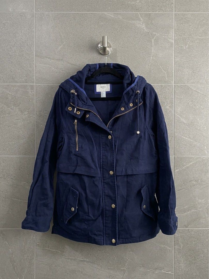 Denim Parka (F21 small) like zara mango (Category: Coats, Jackets and Outerwear) located in Binan City. Submitted by lagunacloset (Listing ID 1461229063, Image 1). Description: Forever 21 Denim Parka Good condition/ barely used Lalamove/ j&t from Binan laguna.