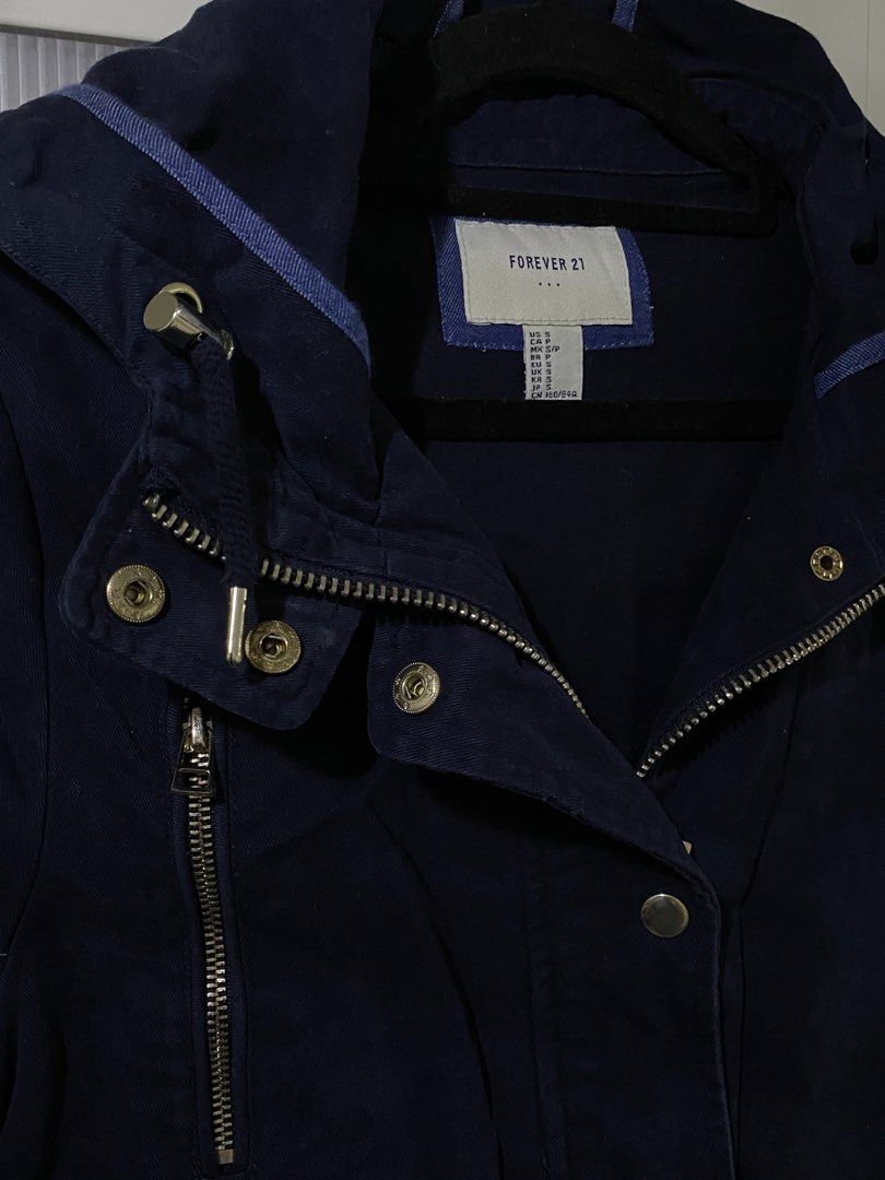 Denim Parka (F21 small) like zara mango (Category: Coats, Jackets and Outerwear) located in Binan City. Submitted by lagunacloset (Listing ID 1461229063, Image 2). Description: Forever 21 Denim Parka Good condition/ barely used Lalamove/ j&t from Binan laguna.