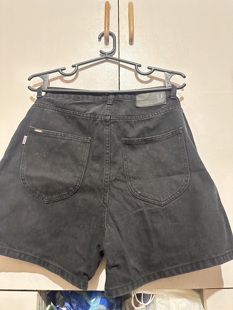 Denim shorts gray (Category: Shorts) located in Tandag. Submitted by kawaiispreloved (Listing ID 1461257267, Image 3). Description: Size 26.
