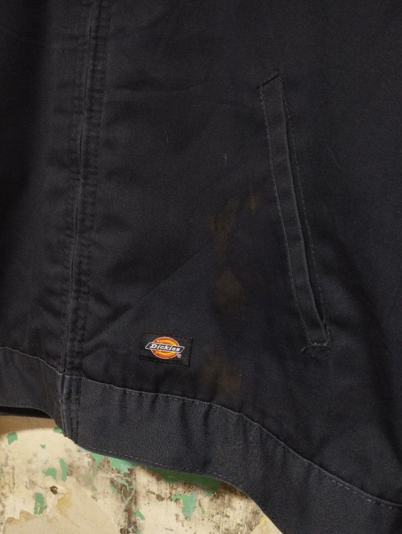 Dickies Jacket Navy Blue (Category: Coats, Jackets and Outerwear) located in Malolos. Submitted by lanz_baesa (Listing ID 1461225601, Image 3). Description: DICKIES JACKET (NAVY BLUE) DIMES -WAIST 24 -LENGTH 26 Good Condition 📍SAN ILDEFONSO 🚛 J&T/Lalamove/LBC 📞 Vidall or Vouch.