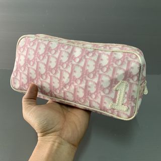 (Category: ) located in . Submitted by vintagebrandedstore (Listing ID 1461211876, Image 1). Description: .