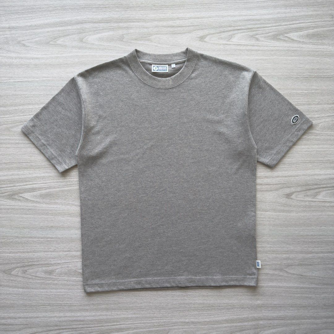 DISCUS Athletic Basic T-Shirt (Category: Tshirts & Polo Shirts ) located in Zamboanga. Submitted by timelytreasuresthrift (Listing ID 1461143047, Image 1). Description: DISCUS Athletic Basic T-Shirt Excellent Condition Actual measurements (Inches): 26 Length 20.5 Armpit to armpit 19.5 Shoulder 8.5 Sleeve Php 700 + sf.